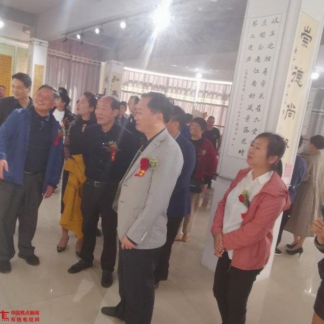 PicsArt_10-08-10.19.59.jpg PicsArt_10-08-10.19.59.jpg