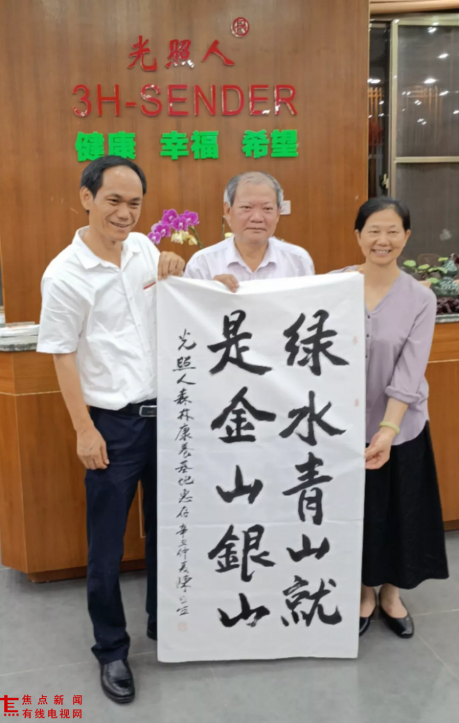 PicsArt_06-08-07.01.09.png PicsArt_06-08-07.01.09.png