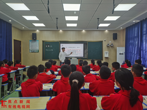 PicsArt_05-19-09.33.26.png PicsArt_05-19-09.33.26.png