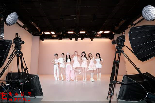 “佳直播”携手宝宝秀再启新程，规模化复制“明星感”团播