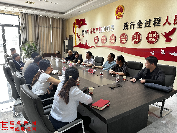 靠前服务送法入企 源头防范用工风险